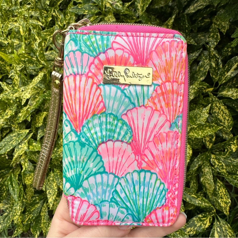 Lilly Pulitzer Wristlet Zipper Wallet w/ Sea Shells Pink/Blue